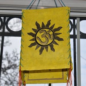 Handmade High quality Lokta paper
Lantern or Lamp shade
Home decors items (new)